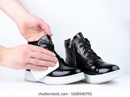 Sneaker & Shoe Cleaning Wipes – 80 Wipes | Natural, Safe & Effective Cleaner